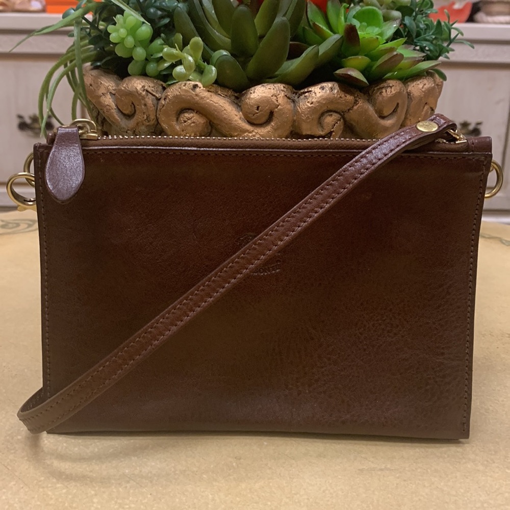 NWOT Il Bisonte Giulia Brown leather clutch/Crossbody Bag